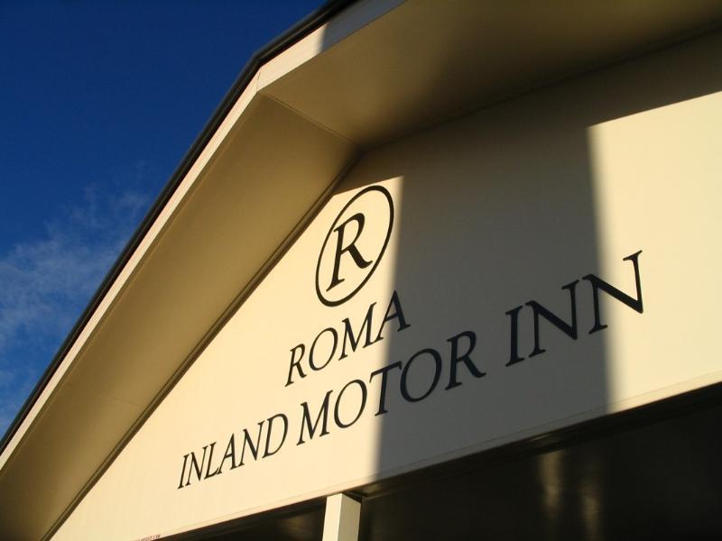 Roma Inland Motor Inn Exterior photo